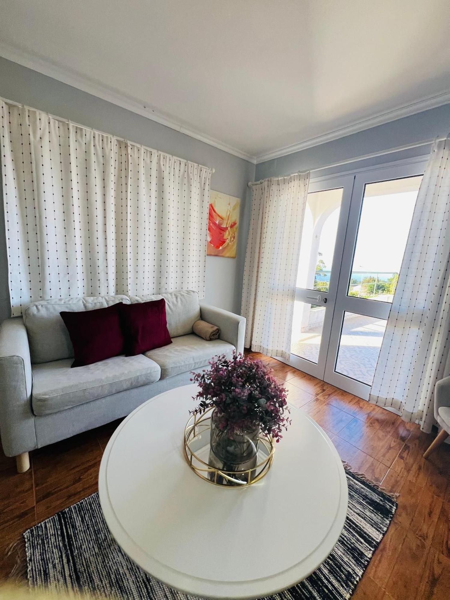 Noite'S House - Prazeres Apartment ภายนอก รูปภาพ